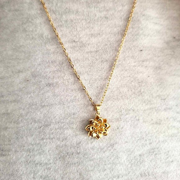 Fashion 18k Yellow Gold Plated Women Jewelry Lotus Flower Necklaces Pendant - Picture 3 of 6